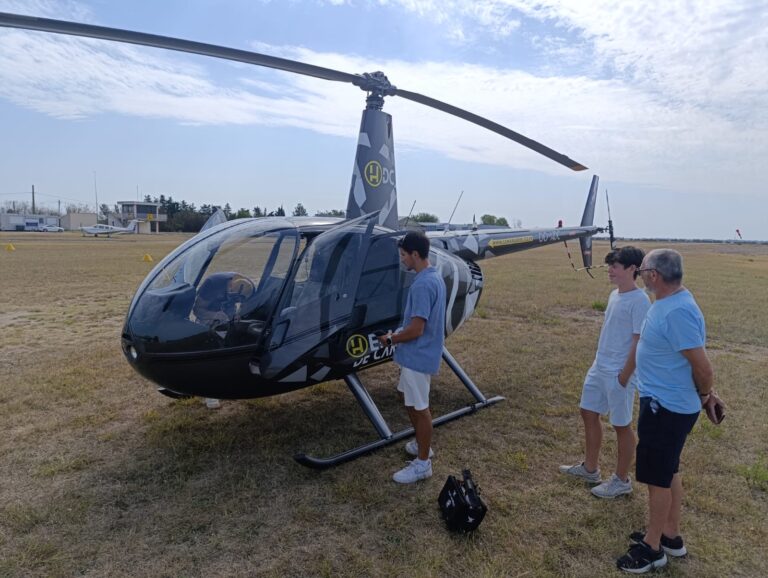 BAPTÊME DE L&rsquo;AIR EN R44 – Voir le monde d&rsquo;en haut